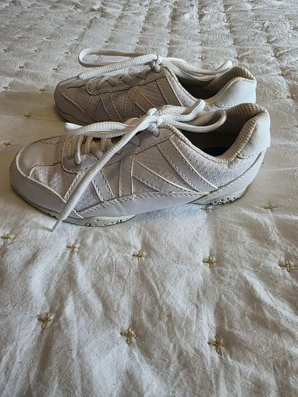 SmartFit‎ Girls' Sizzle Track White Sneakers